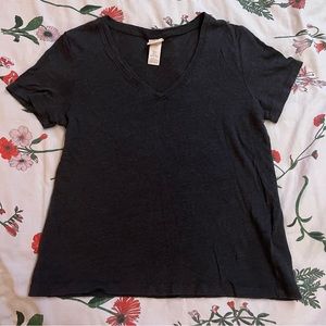 H&M Basic Gray V-Neck